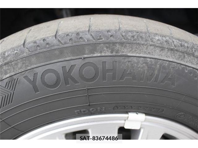 Toyota ESQUIRE 2017-03 7218135-20