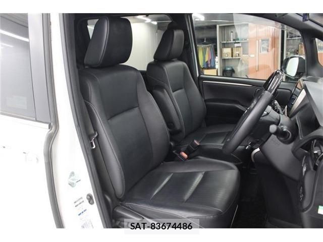 Toyota ESQUIRE 2017-03 7218135-26