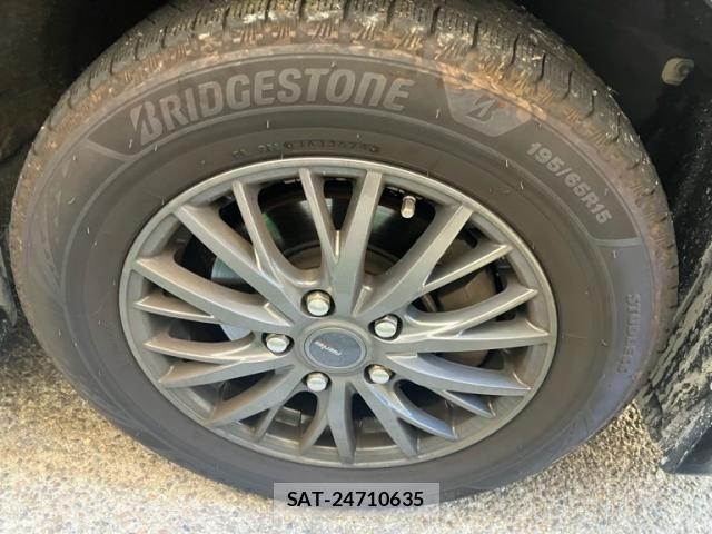 Toyota ESQUIRE 2015-08 7218133-19