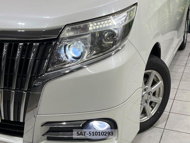 Toyota ESQUIRE 2015-07 7250728-12