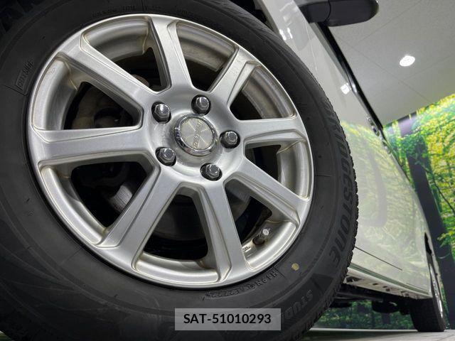 Toyota ESQUIRE 2015-07 7250728-13