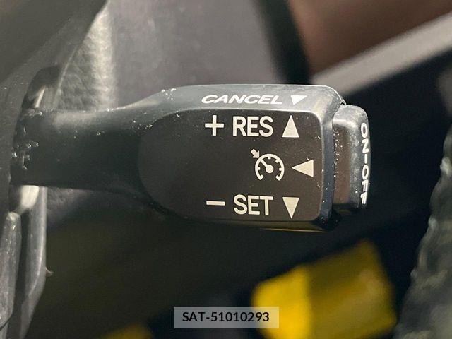 Toyota ESQUIRE 2015-07 7250728-6