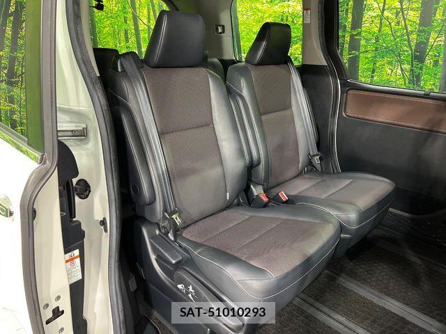 Toyota ESQUIRE 2015-07 7250728-8