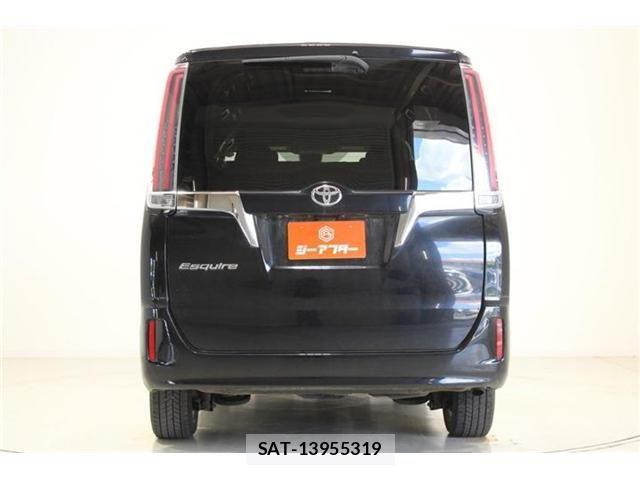 Toyota ESQUIRE 2018-02 7271857-9