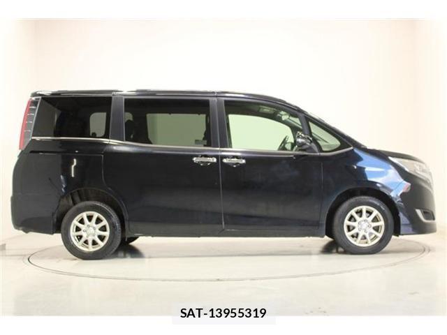 Toyota ESQUIRE 2018-02 7271857-11