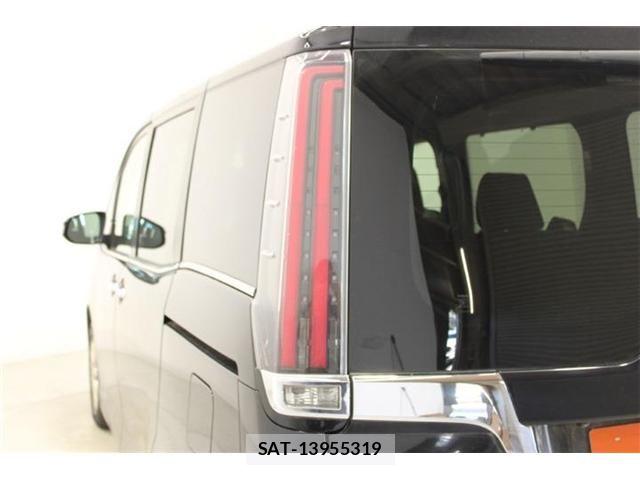 Toyota ESQUIRE 2018-02 7271857-17