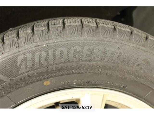 Toyota ESQUIRE 2018-02 7271857-24