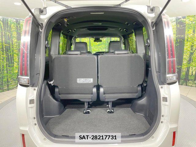 Toyota ESQUIRE 2017-09 7723102-11