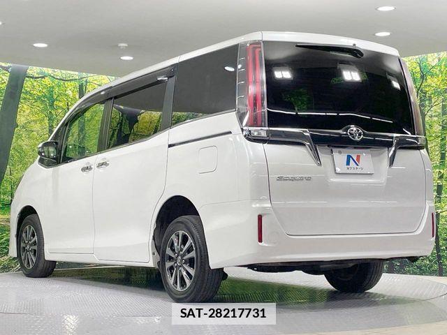 Toyota ESQUIRE 2017-09 7723102-18