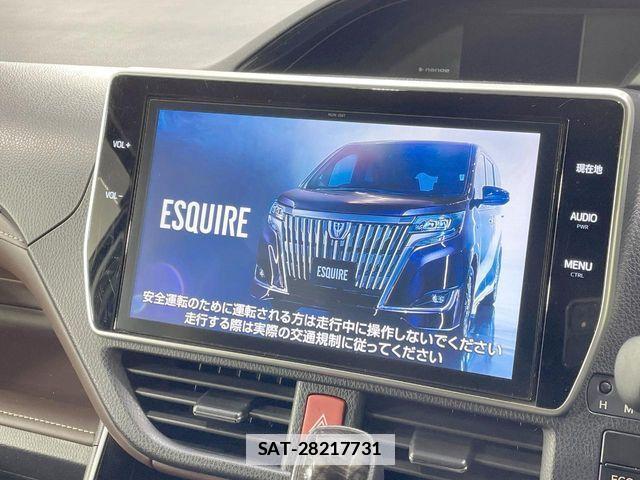 Toyota ESQUIRE 2017-09 7723102-3