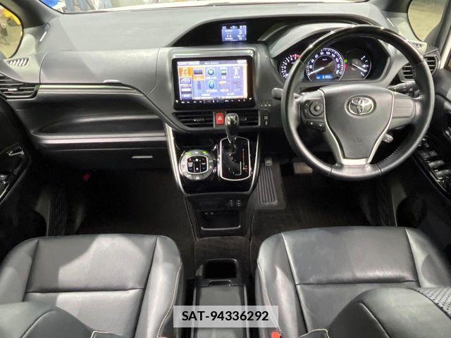 Toyota ESQUIRE 2018-07 7723103-1