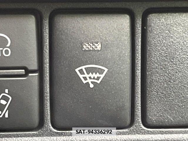 Toyota ESQUIRE 2018-07 7723103-6