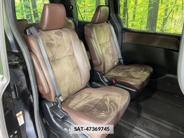 Toyota ESQUIRE 2017-11 7784688-8