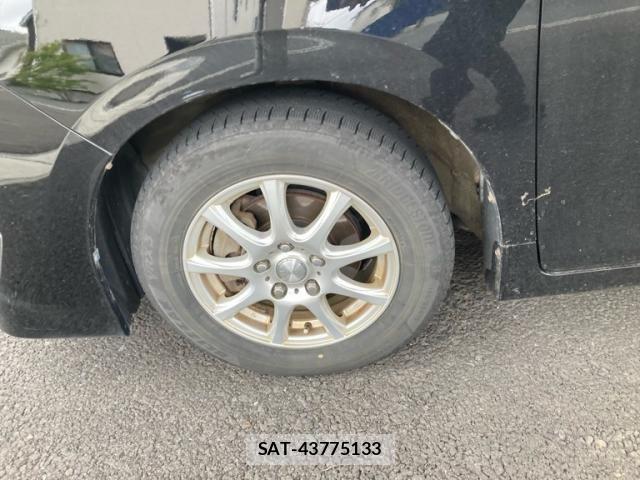 Toyota ESQUIRE 2018-02 7876327-9