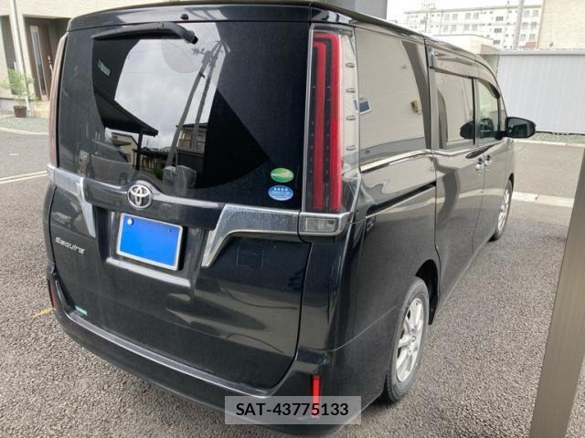 Toyota ESQUIRE 2018-02 7876327-3