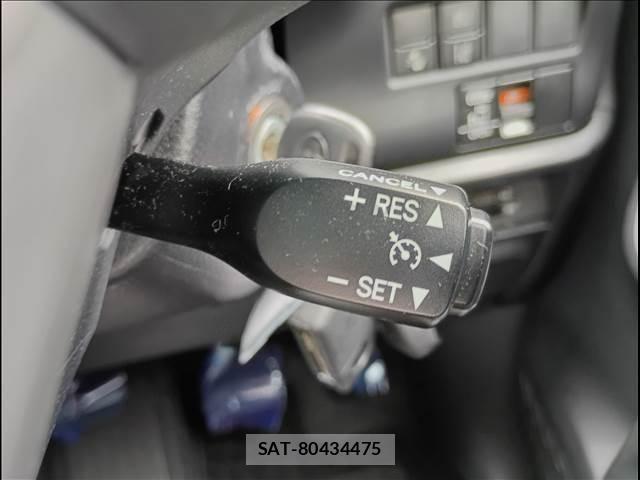 Toyota ESQUIRE 2019-07 7876325-11