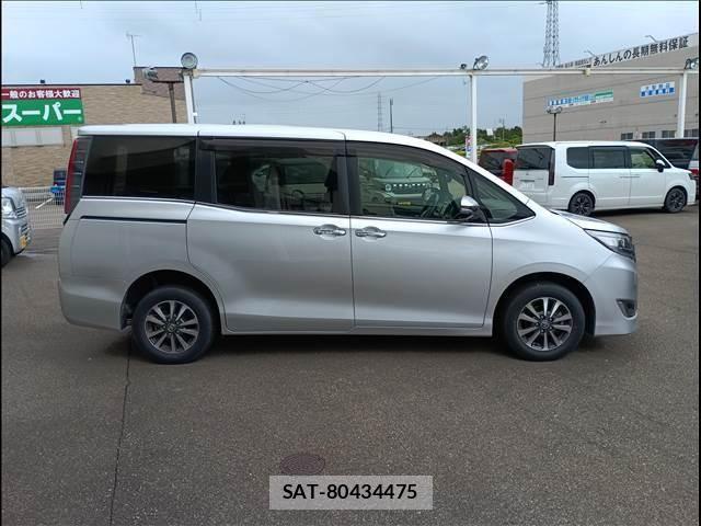 Toyota ESQUIRE 2019-07 7876325-3