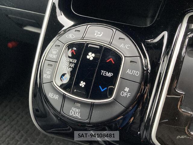 Toyota ESQUIRE 2018-10 7979157-9
