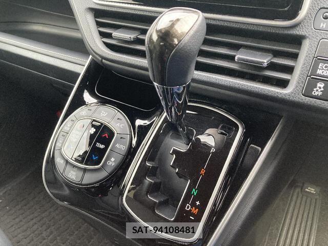 Toyota ESQUIRE 2018-10 7979157-10