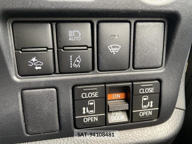 Toyota ESQUIRE 2018-10 7979157-12