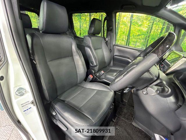 Toyota ESQUIRE 2017-04 8035408-11
