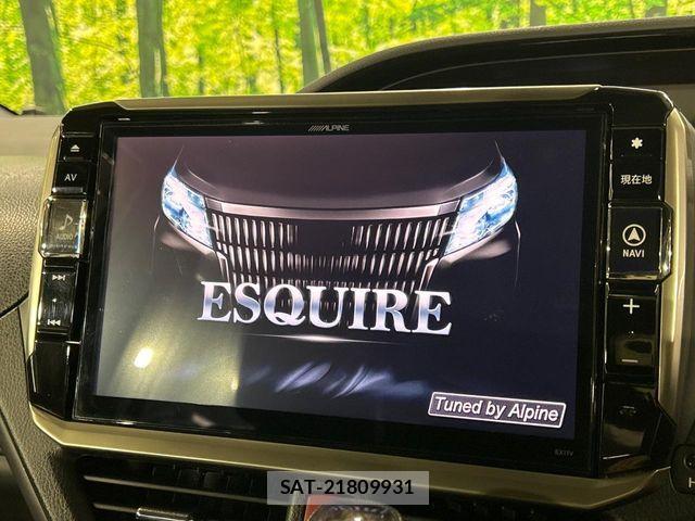 Toyota ESQUIRE 2017-04 8035408-2