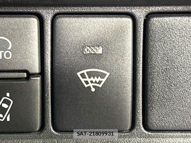 Toyota ESQUIRE 2017-04 8035408-7