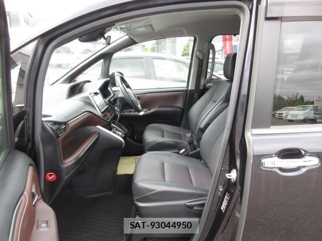Toyota ESQUIRE 2016-03 8073679-28