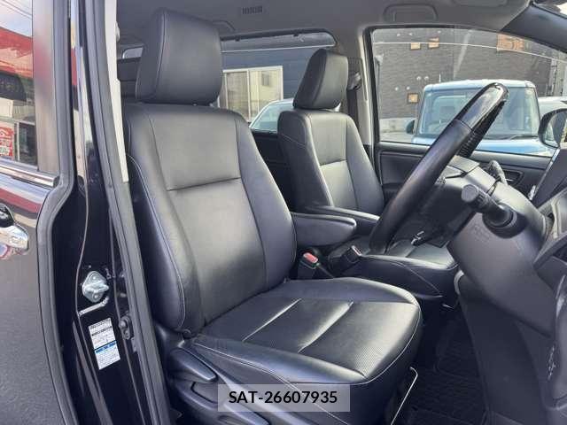 Toyota ESQUIRE 2015-05 8073682-6