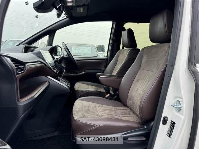 Toyota ESQUIRE 2017-09 8073680-16