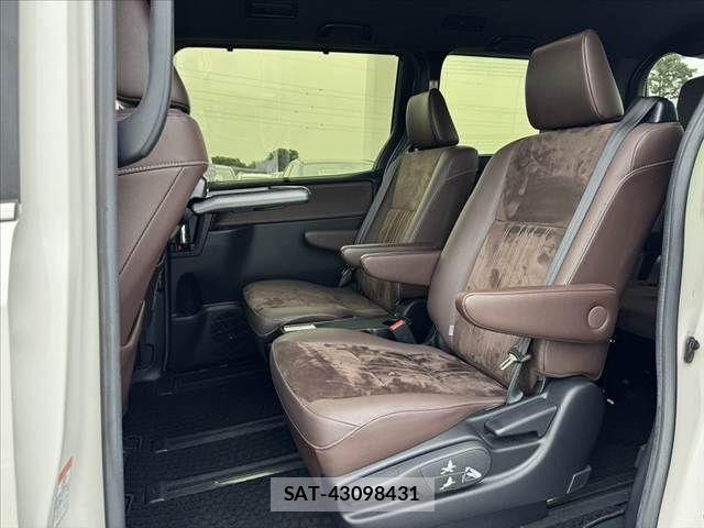 Toyota ESQUIRE 2017-09 8073680-17