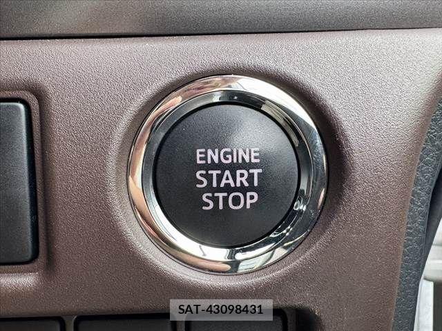 Toyota ESQUIRE 2017-09 8073680-25