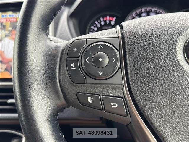 Toyota ESQUIRE 2017-09 8073680-27