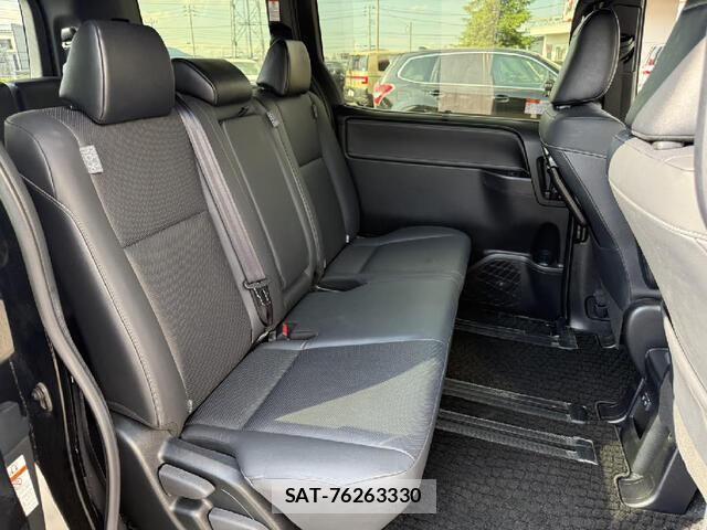 Toyota ESQUIRE 2020-04 8158383-12