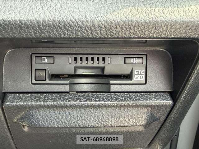 Toyota ESQUIRE 2019-08 8207426-17