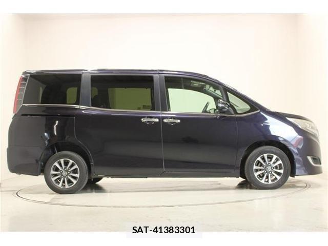 Toyota ESQUIRE 2018-04 8207427-13
