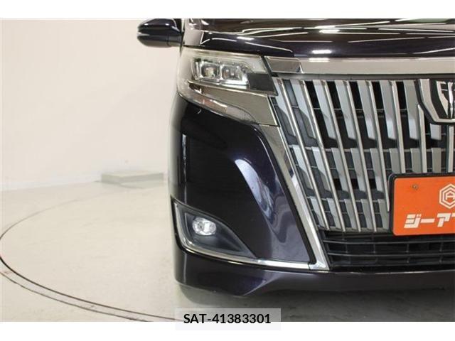 Toyota ESQUIRE 2018-04 8207427-16