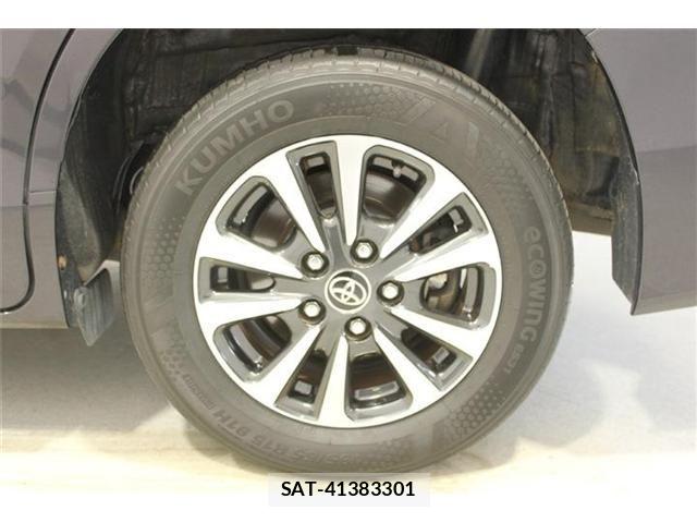 Toyota ESQUIRE 2018-04 8207427-24