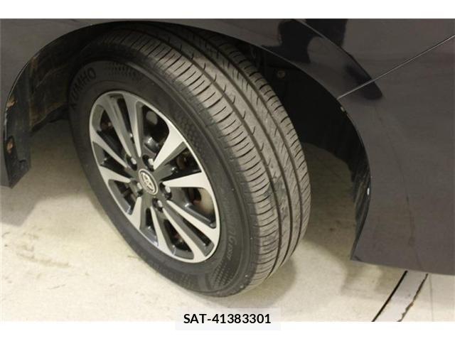 Toyota ESQUIRE 2018-04 8207427-28