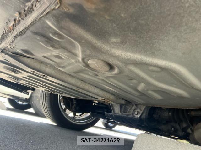 Toyota ESQUIRE 2015-08 8245153-7