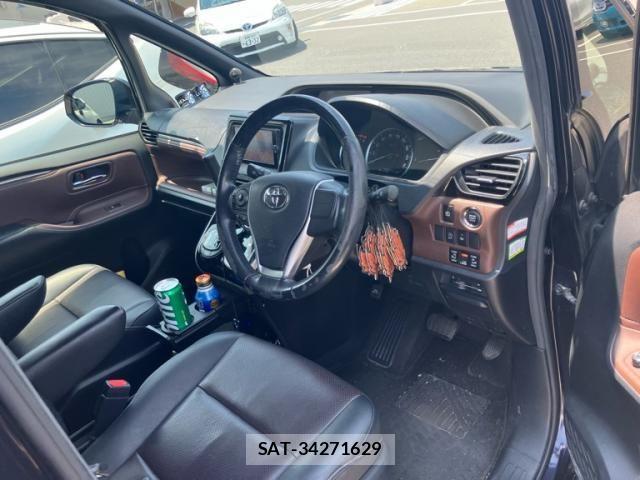 Toyota ESQUIRE 2015-08 8245153-10