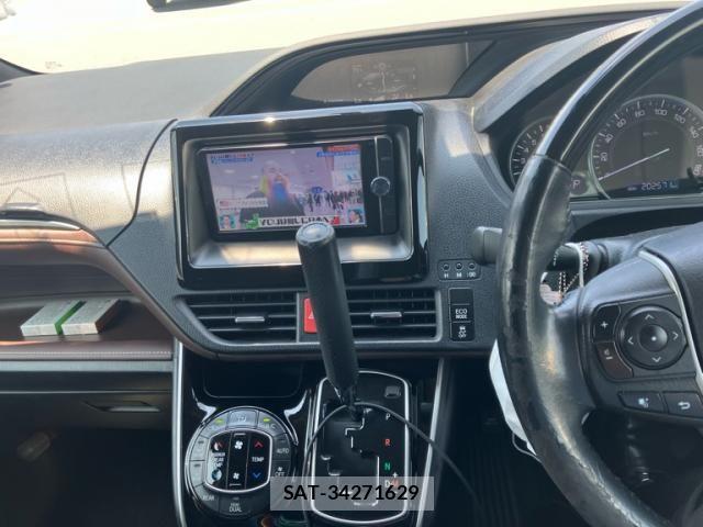 Toyota ESQUIRE 2015-08 8245153-17