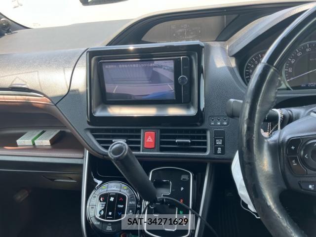 Toyota ESQUIRE 2015-08 8245153-18