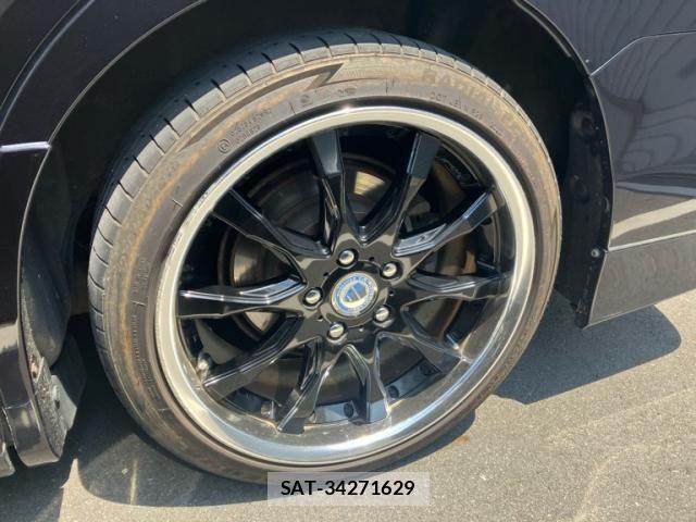 Toyota ESQUIRE 2015-08 8245153-3