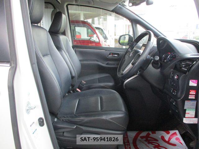 Toyota ESQUIRE 2015-07 8245152-13