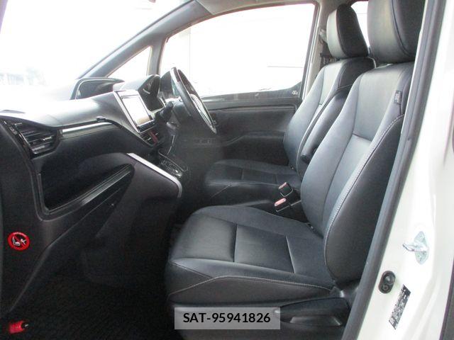 Toyota ESQUIRE 2015-07 8245152-14