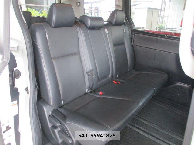 Toyota ESQUIRE 2015-07 8245152-16