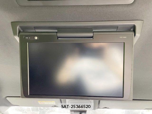 Toyota ESQUIRE 2018-03 8365771-3