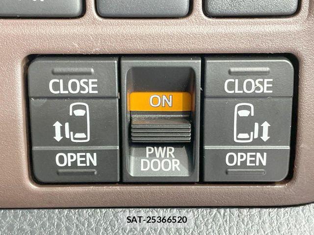 Toyota ESQUIRE 2018-03 8365771-6