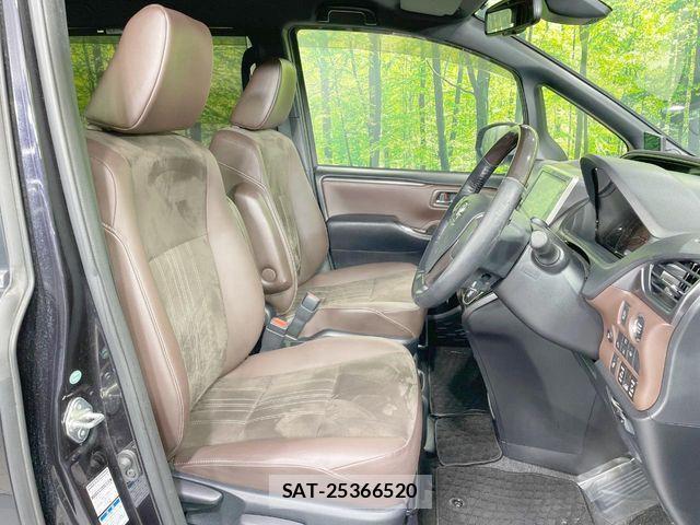 Toyota ESQUIRE 2018-03 8365771-8
